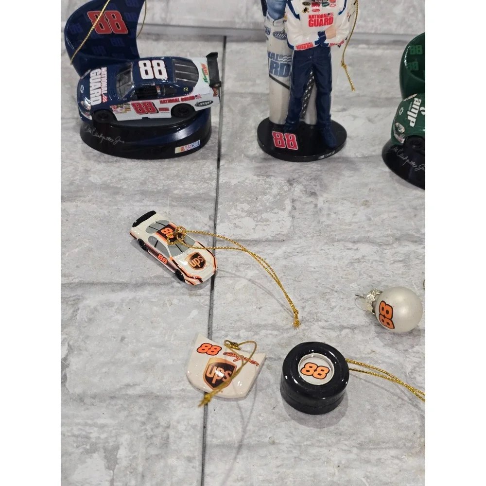 2008 Dale Earnhardt Jr. NASCAR #88 AMP National Guard UPS Collectible‎ Ornaments